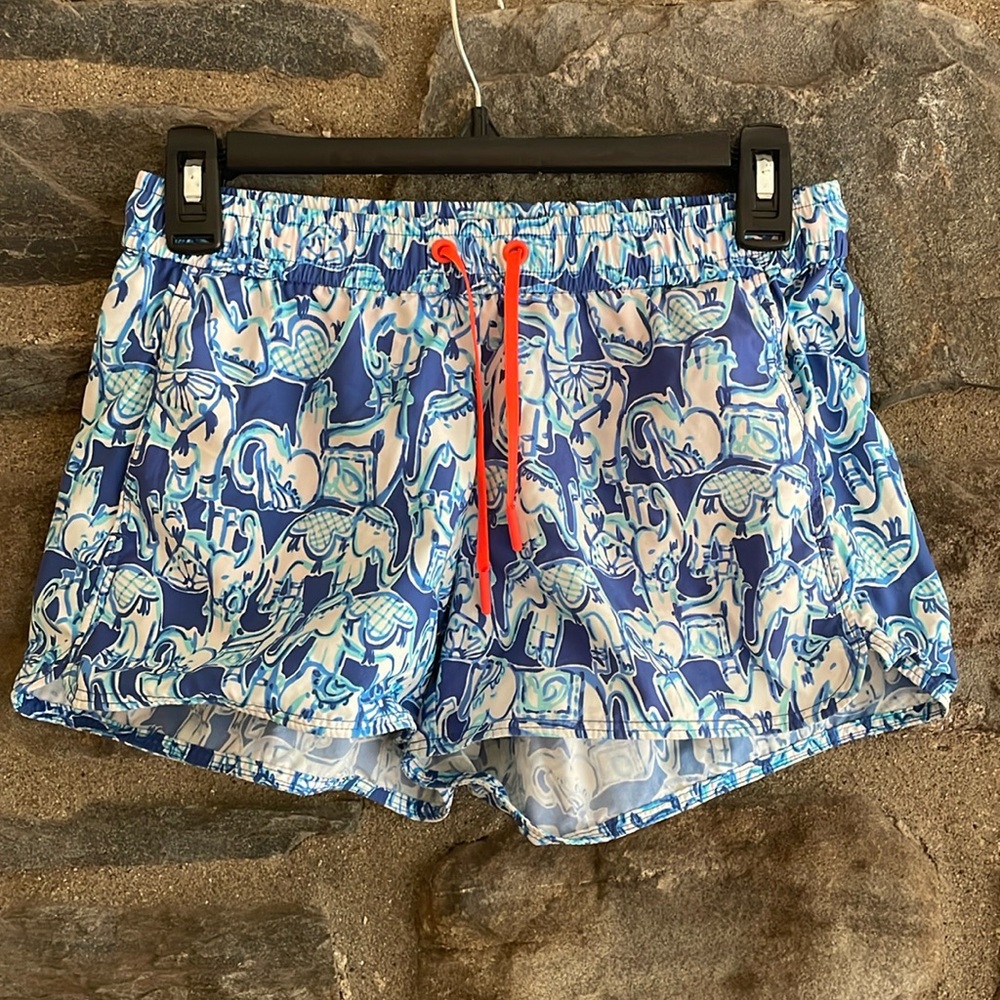 Lilly Pulitzer White and Blue Elephant Print (Get Trunky) Athletic Shorts (XS)